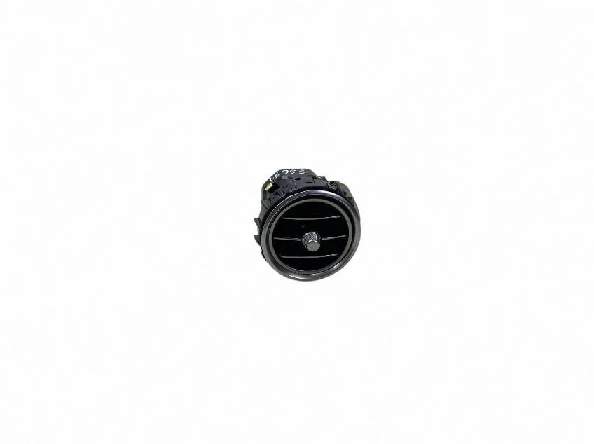 Dashboard side air vent grill/cover trim – Mercedes-Benz GLC-Class C253 (2016-)