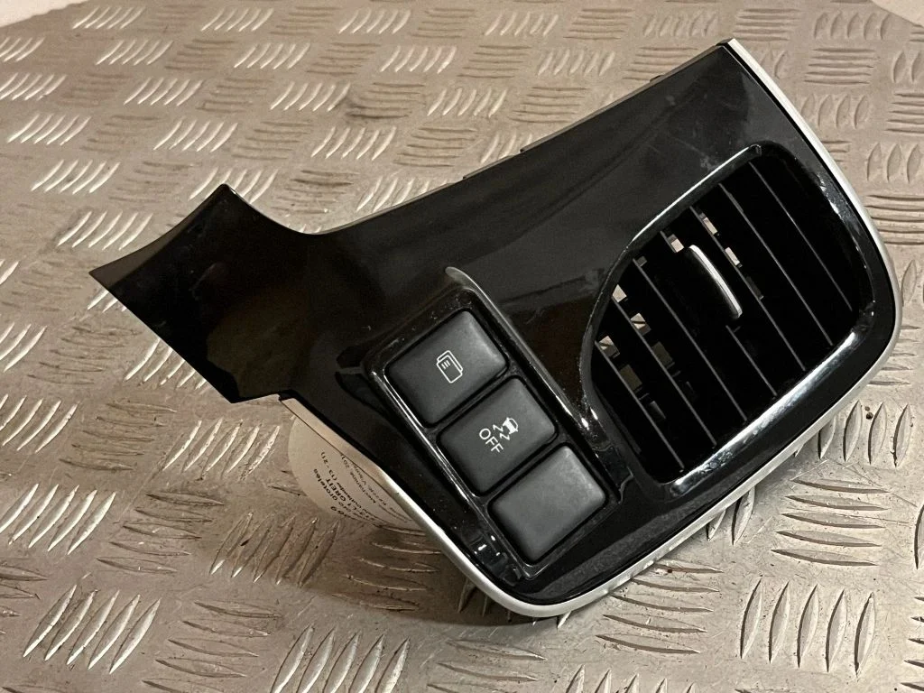 Dashboard side air vent grill/cover trim GN711