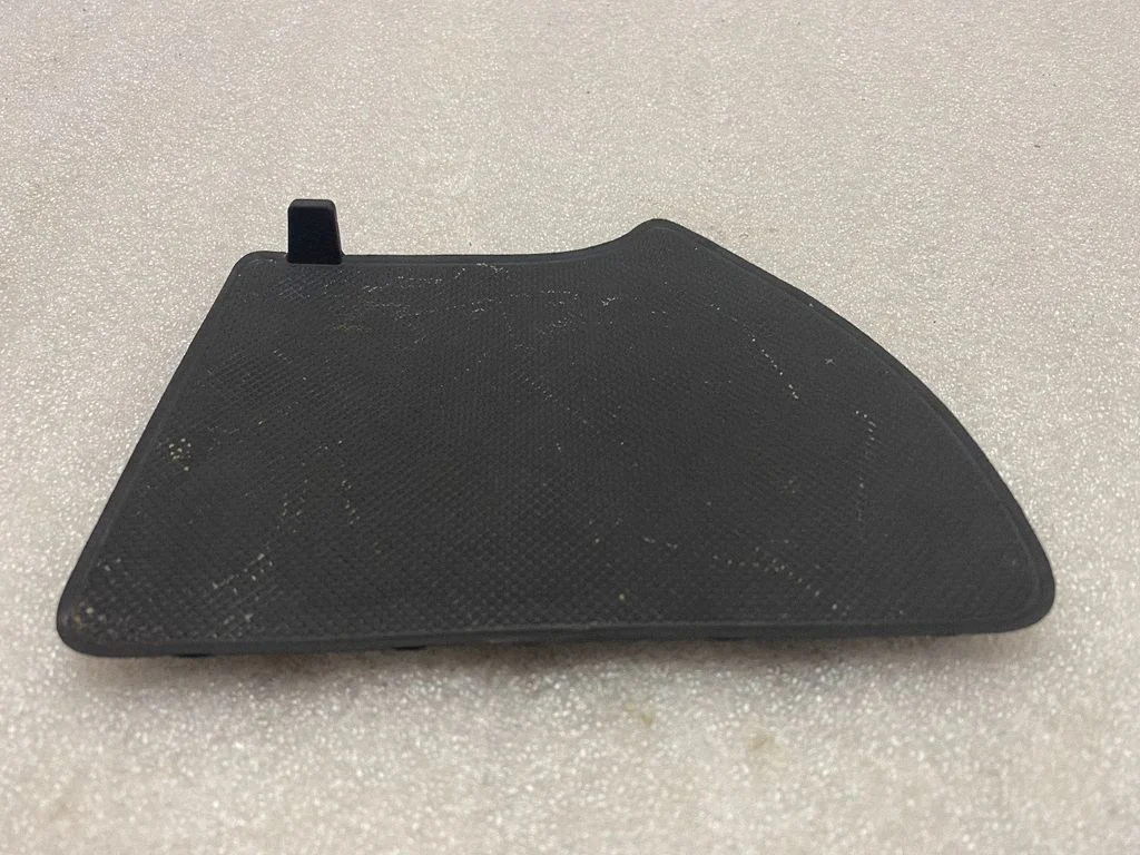 Glove box pad 84682F1500