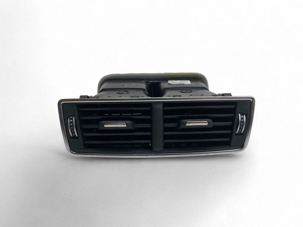 Rear air vent grill 4M0819203F