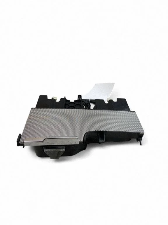 Ashtray (front) 31377379