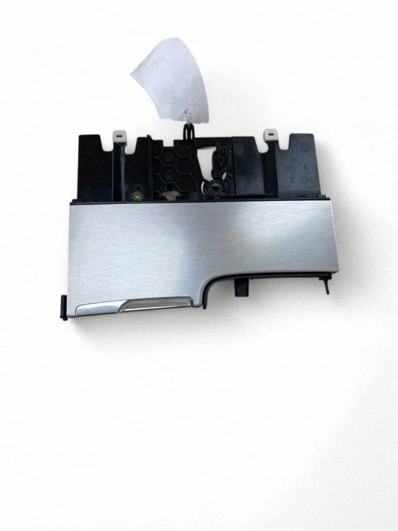 Ashtray (front) – Volvo XC90 (2014-)