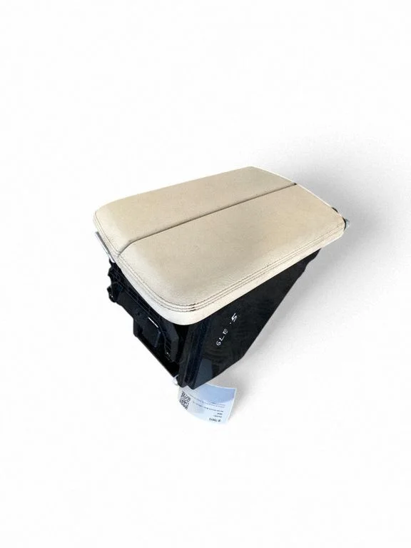 Armrest A1666804303