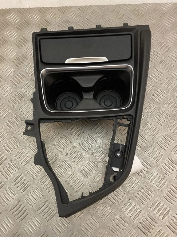 Cup holder front 9218926