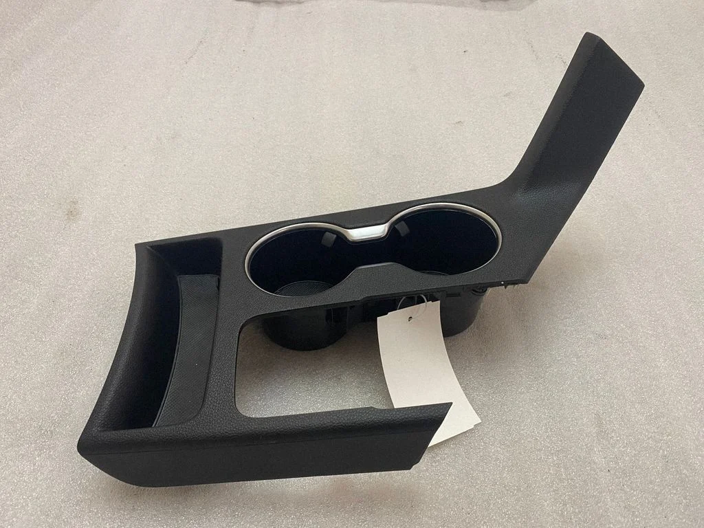 Cup holder front 84670F1700