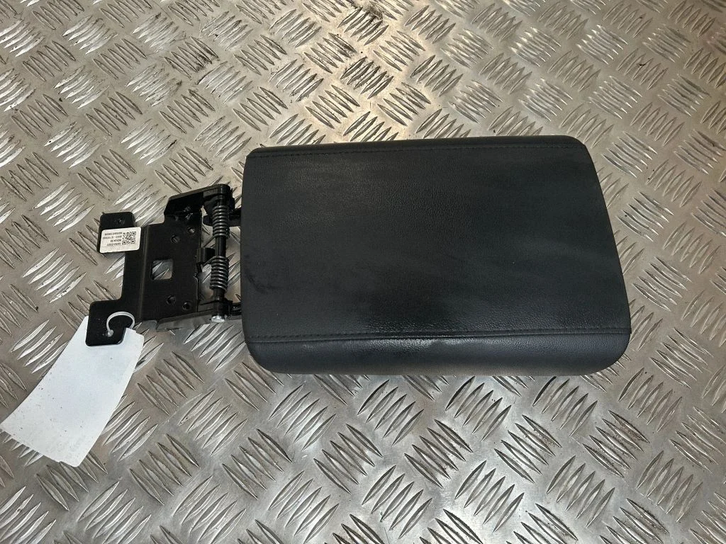 Käetugi 84660N7100