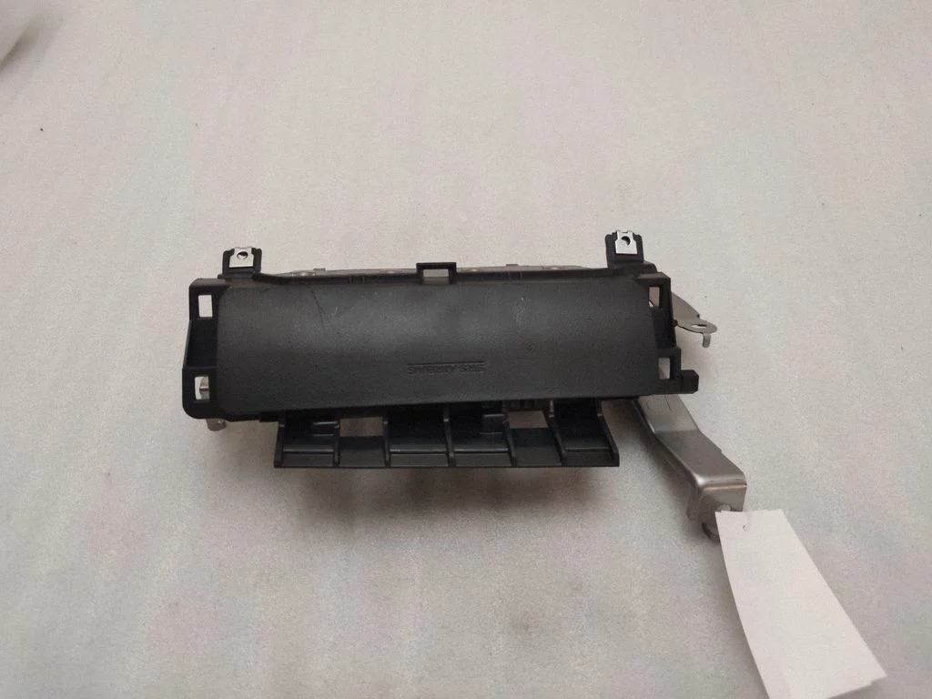 Ceļgalu drošības spilvens – Lexus NX (2014-2021)