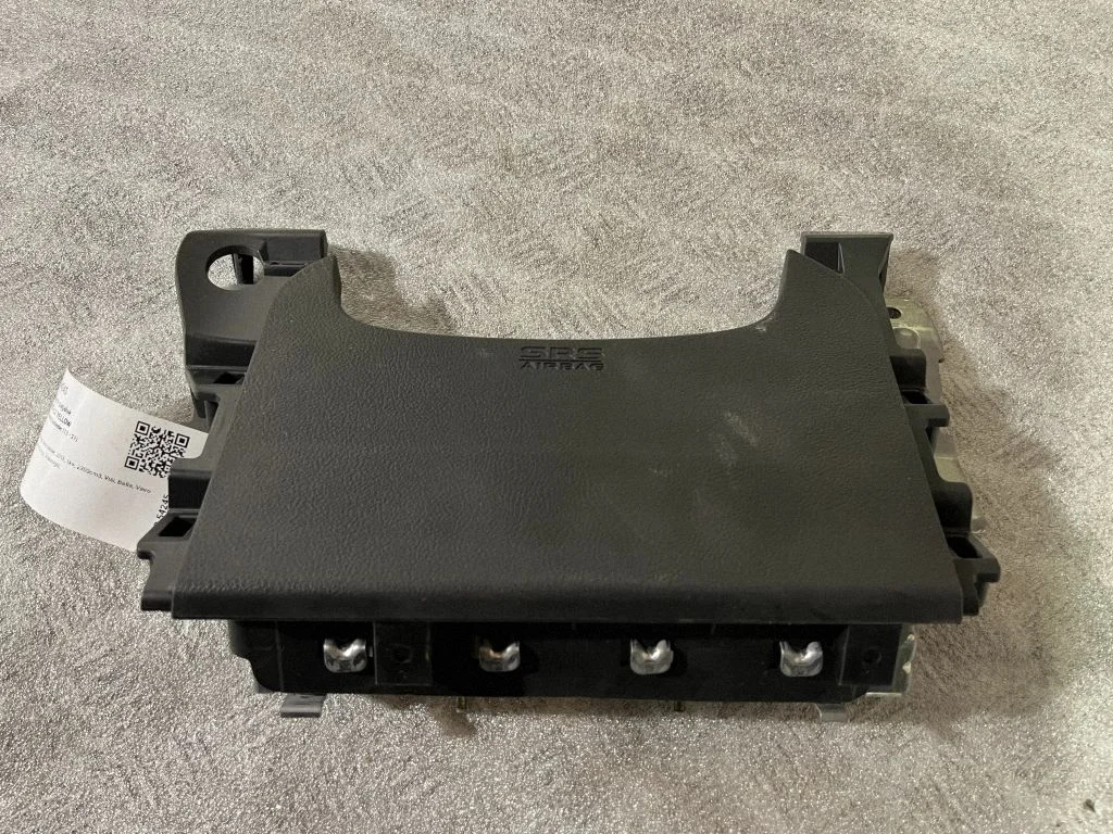Knee airbag 7030A31754