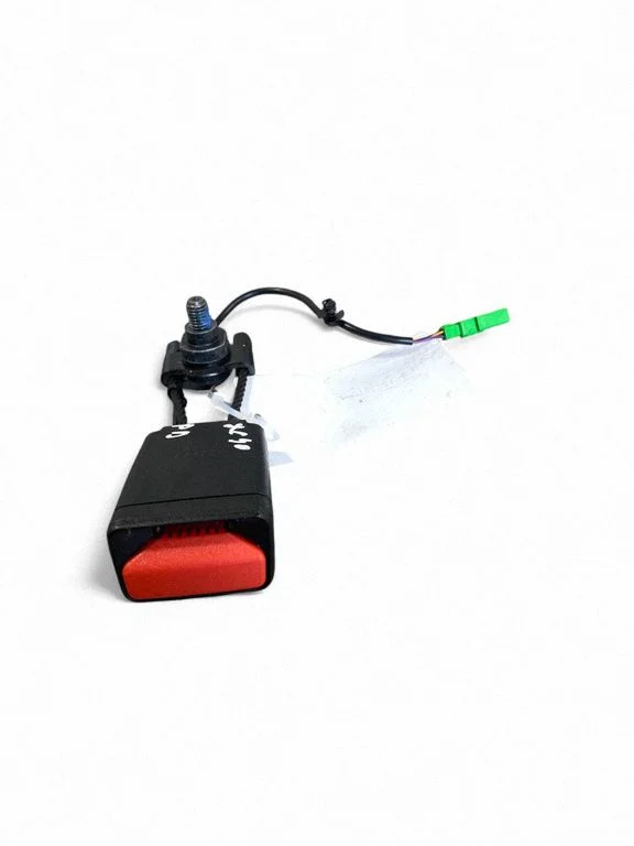 Front seatbelt buckle – Volvo XC90 (2014-)