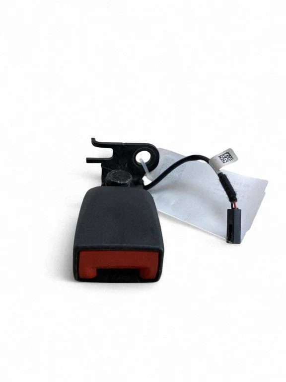 Rear seatbelt buckle – Porsche Macan (95B) (2019-)