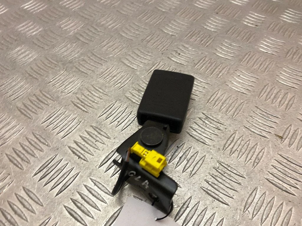 Rear seatbelt buckle A1768600369