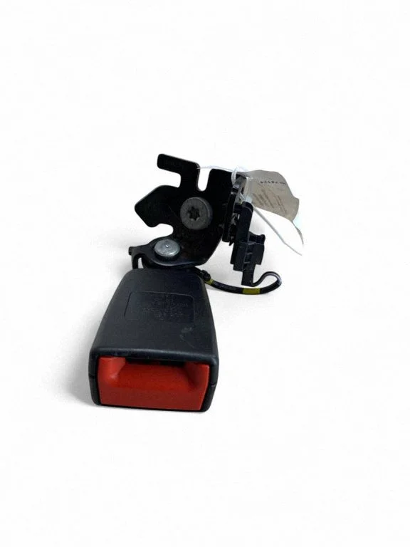 Rear seatbelt buckle – Mercedes-Benz C-Class W205 (2014-2021)