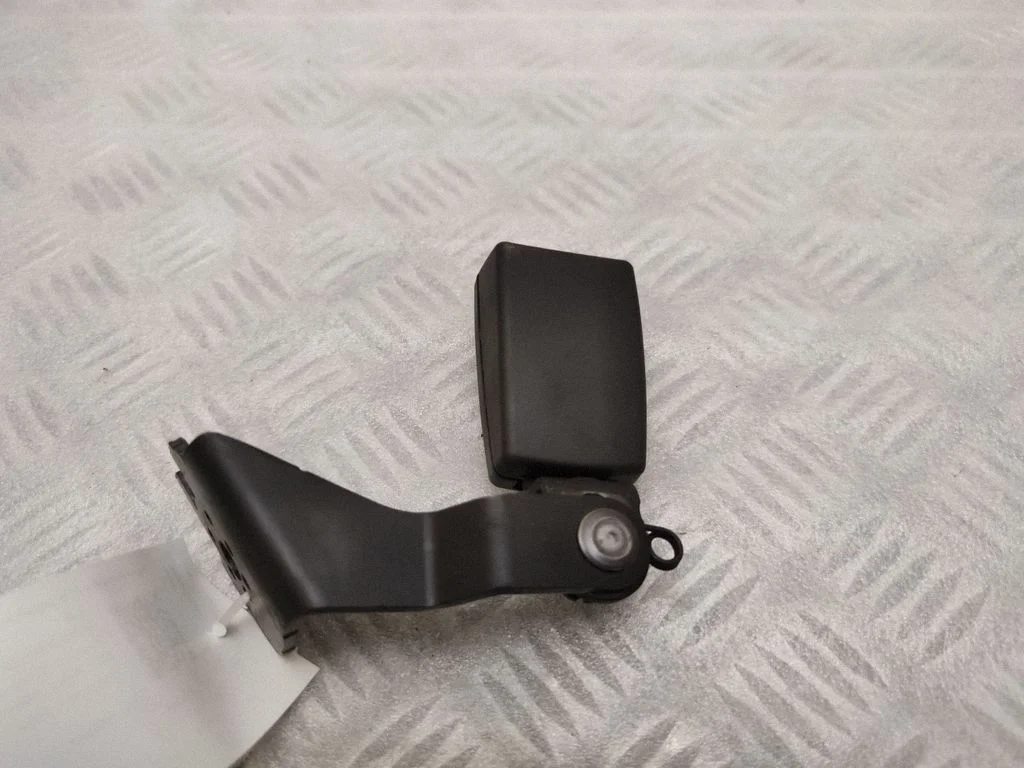 Rear seatbelt buckle 4H0857739