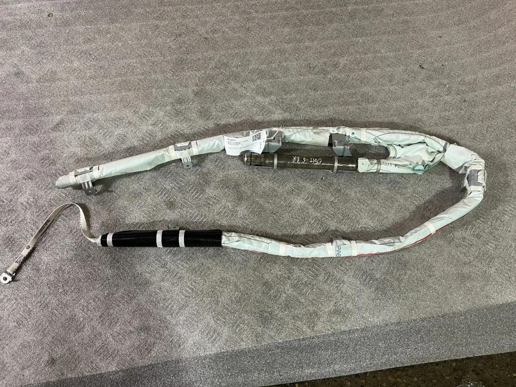 Roof airbag 7030A361