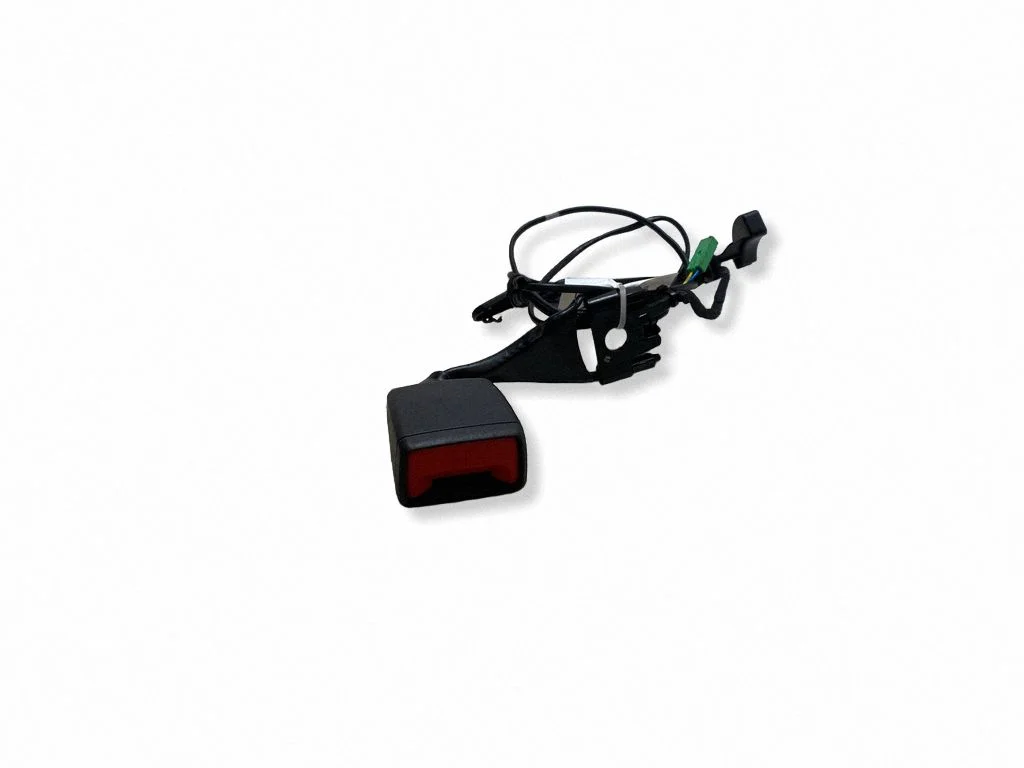 Keskmise turvavöö pannal (tagumine) 5NA857740