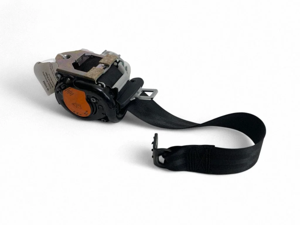 Rear seatbelt – Porsche Macan (95B) (2014-2018)