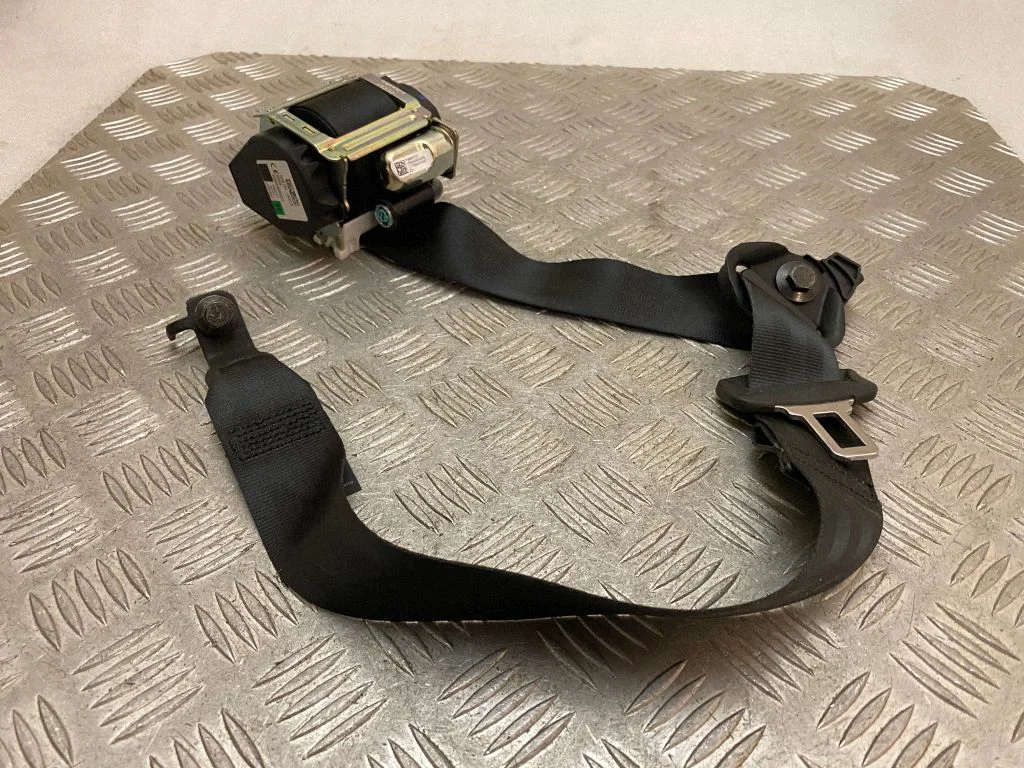 Tagumine turvavöö 39825727