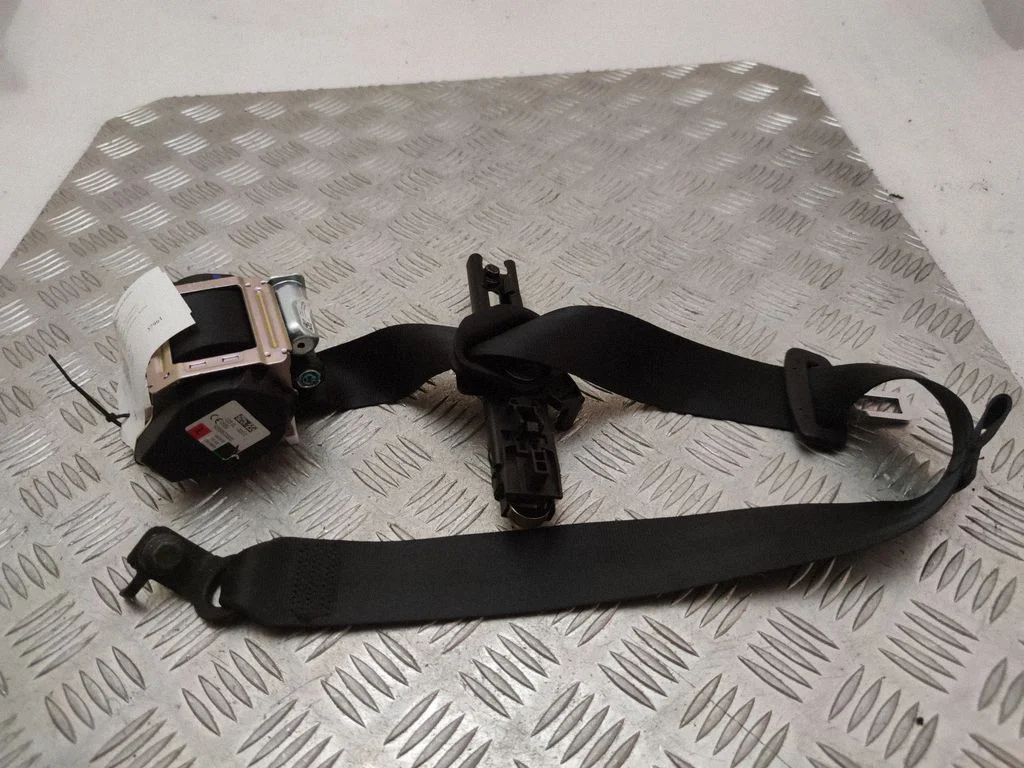 Aizmugurējā drošības josta 39825721
