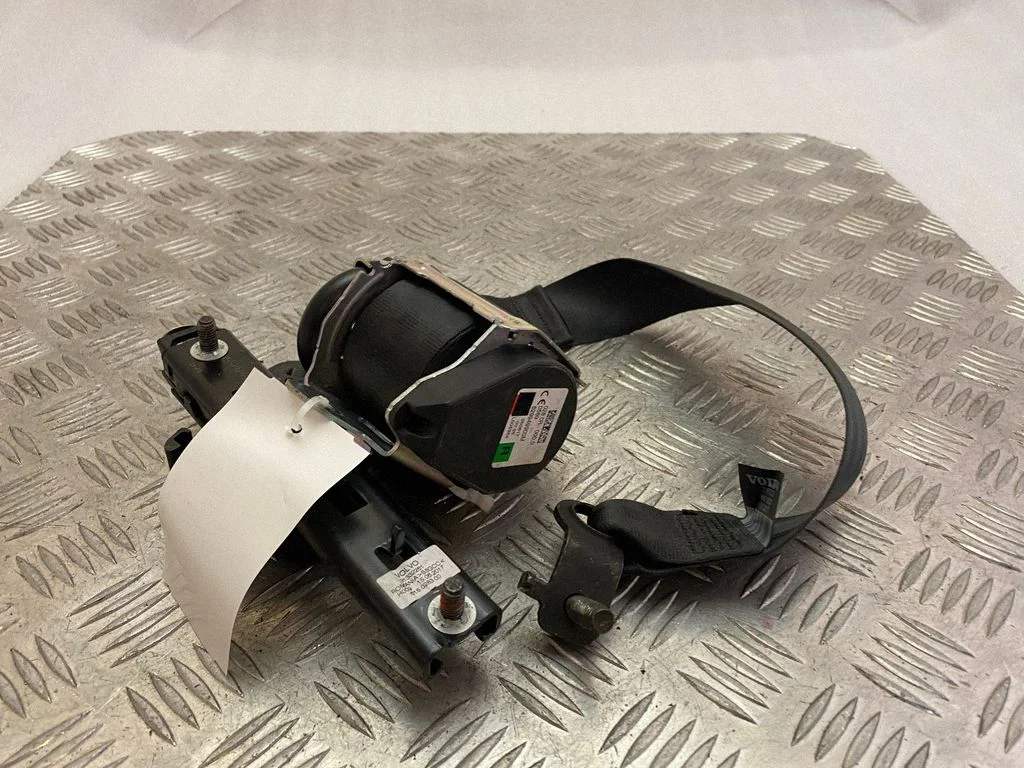 Tagumine turvavöö 31675722