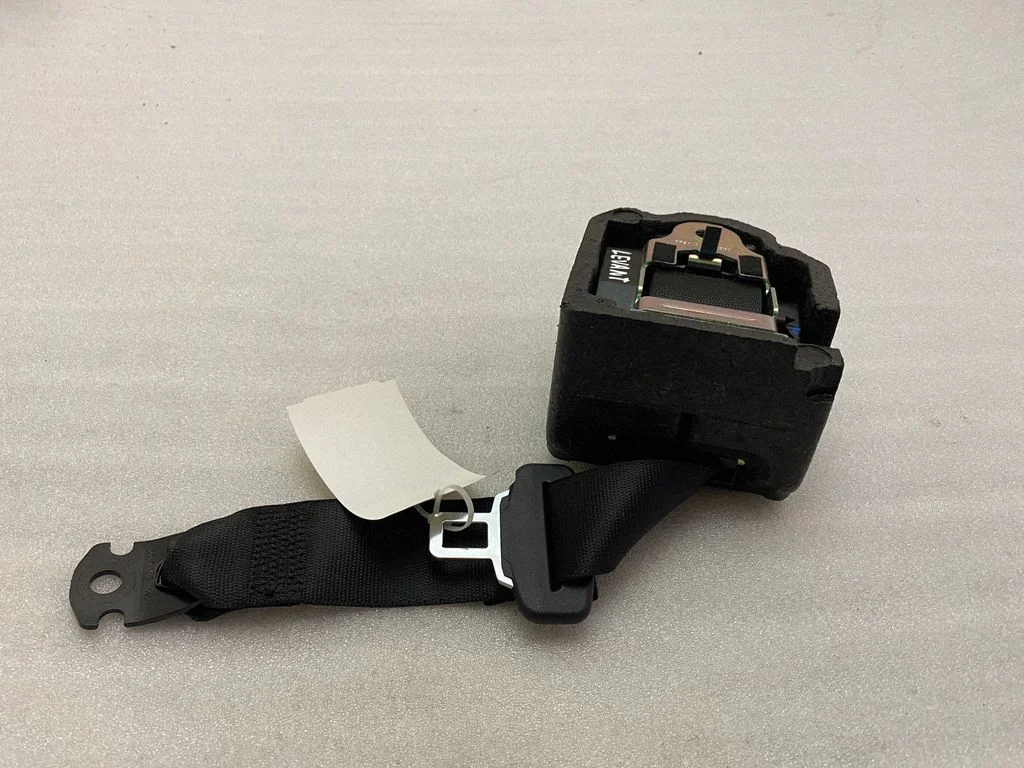 Tagumine turvavöö 634166800B