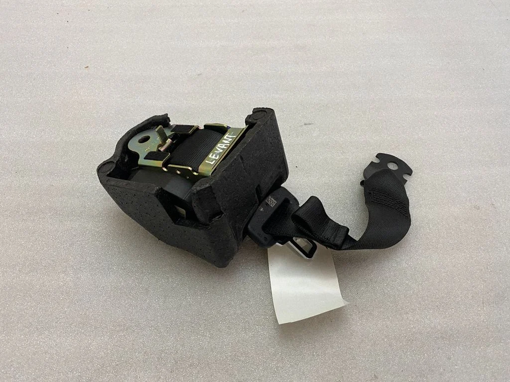 Tagumine turvavöö 634166800B