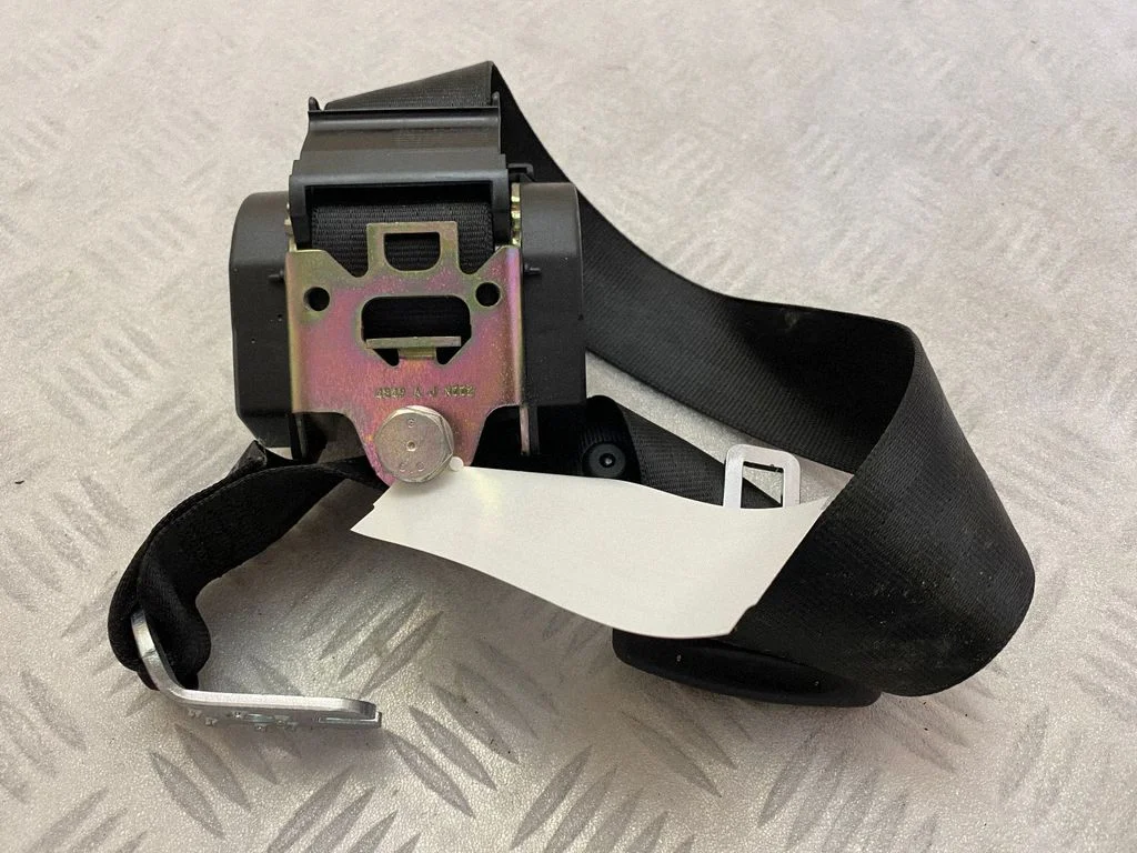 Tagumine turvavöö 8K0857805R