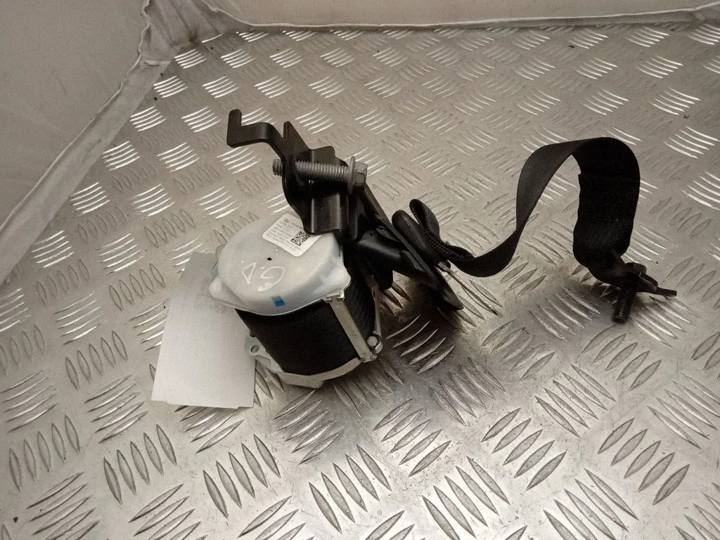 Rear seatbelt FR3B63611B68
