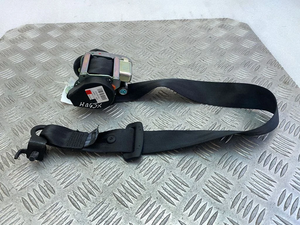 Rear seatbelt 31484582