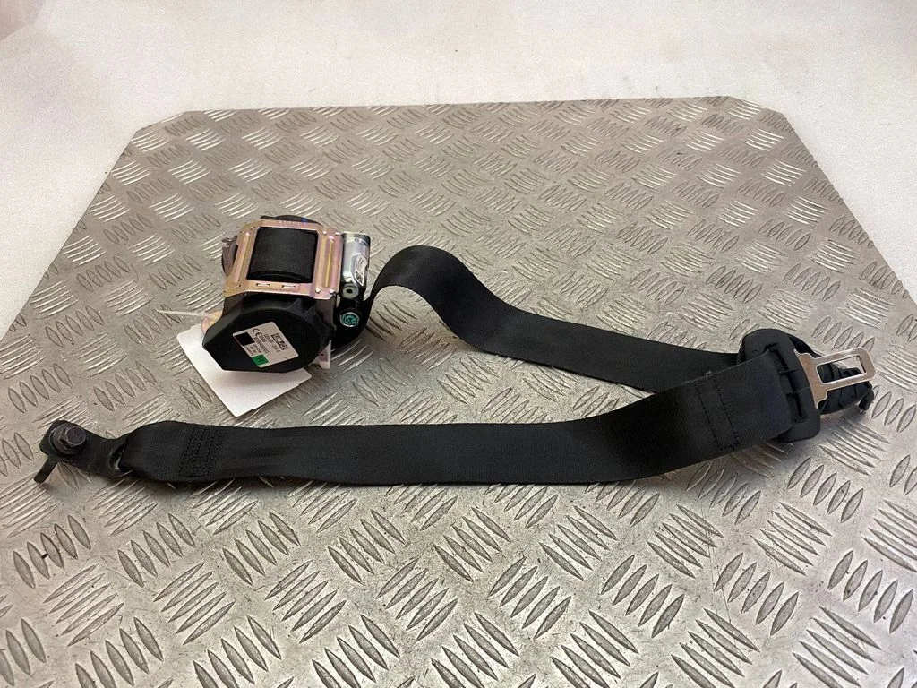 Rear seatbelt 39825727