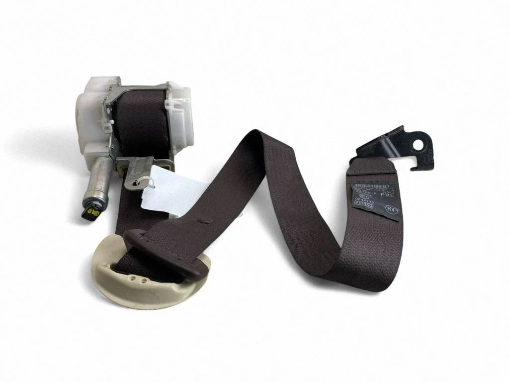 Front seatbelt – Lexus RX 450H (2016-)