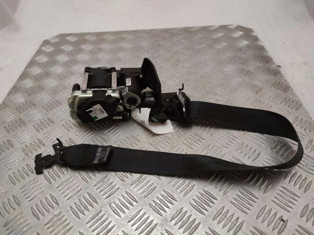 Priekšējā drošības josta 31675238