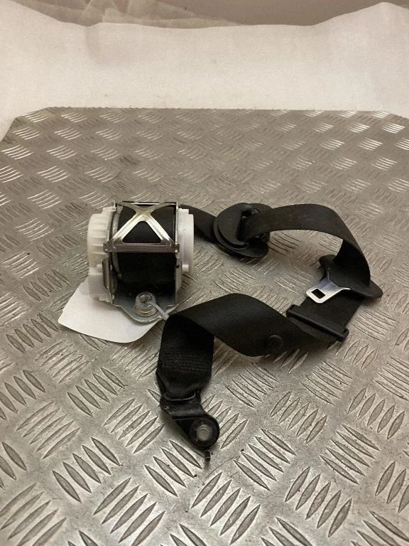 Front seatbelt – BMW 4 Series F36 Gran coupe (2017-)