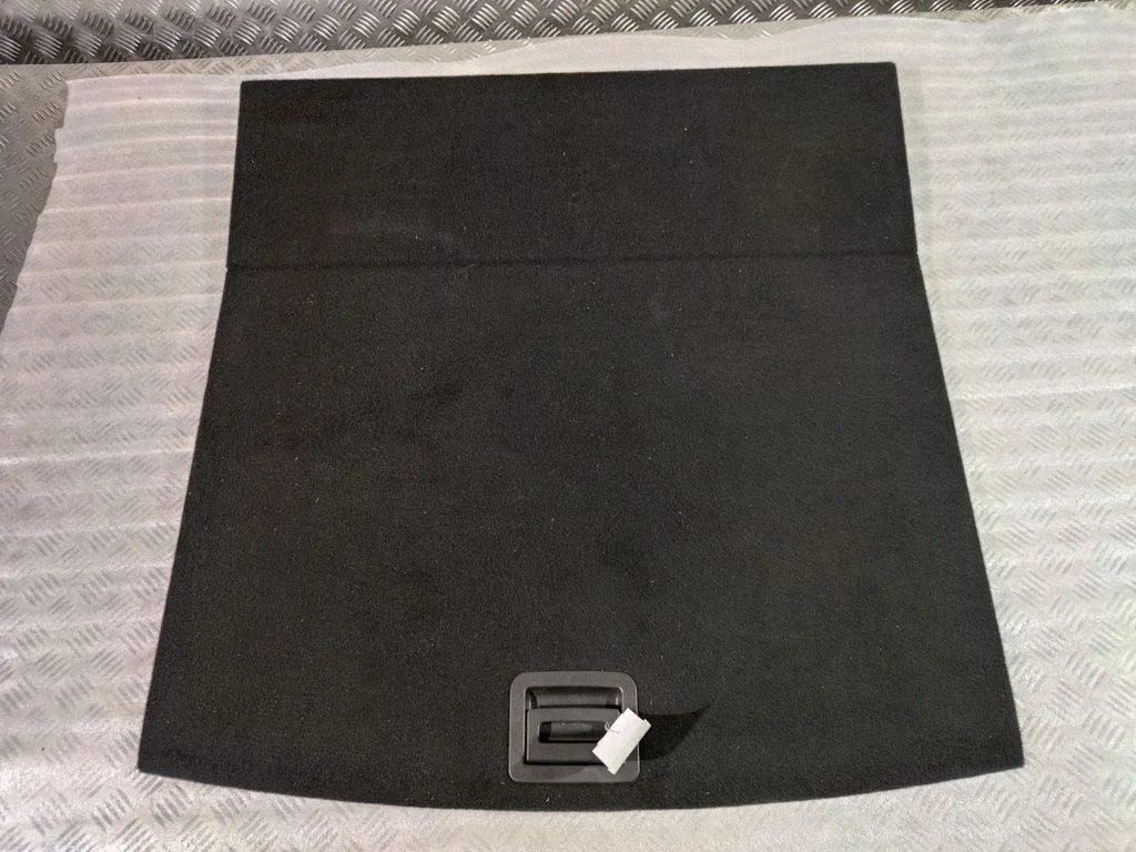 Trunk/boot floor carpet liner 7P5863546AB