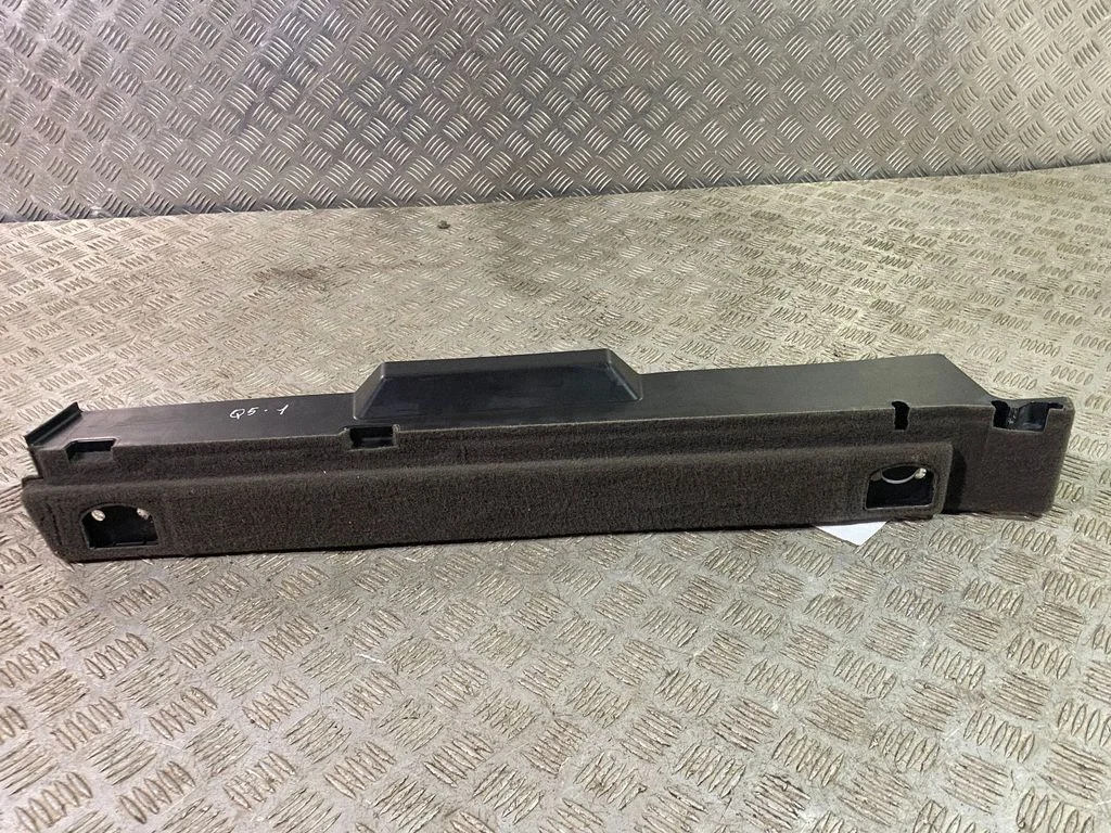 Trunk/boot floor carpet liner 8R0861828