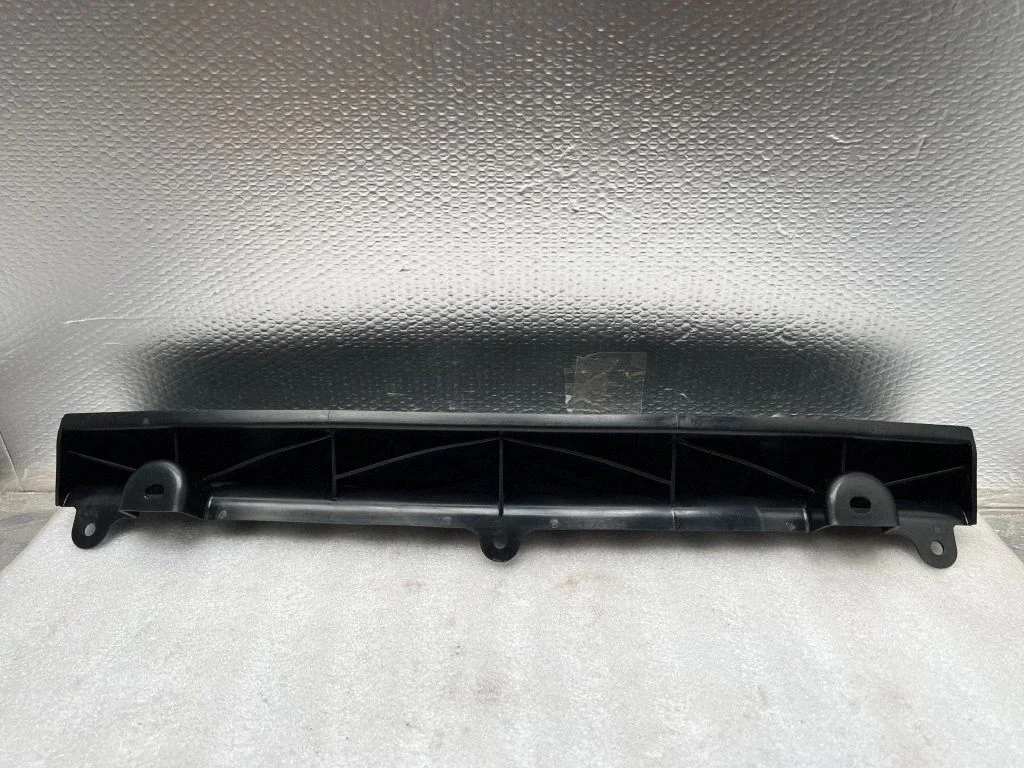 Muu pagasiruumi viimistluse osa – Tesla Model S (2012-)
