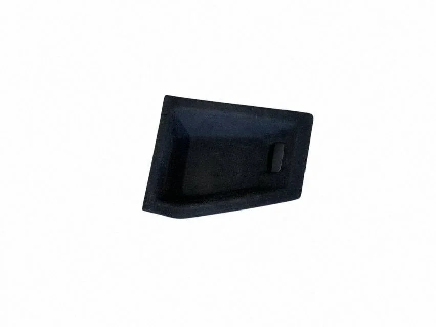 Trunk/boot side trim panel – rear right