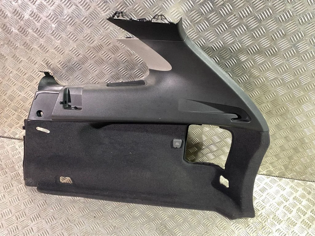 Trunk/boot side trim panel 39849193