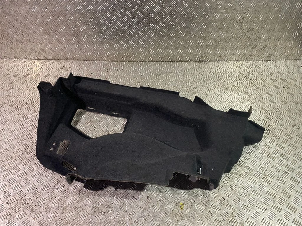 Boczny panel tapicerki bagażnika GX7345422AE8PVJ