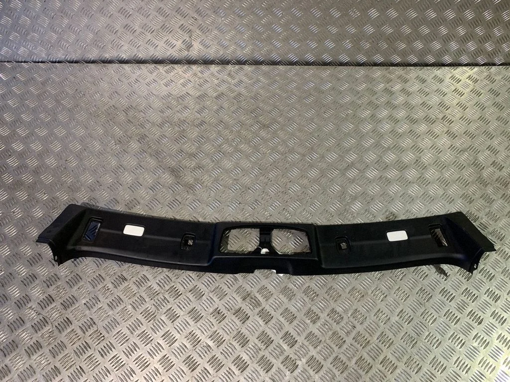 Laevoodri kate – BMW 2-seeria F22 F23 (2013-2017)