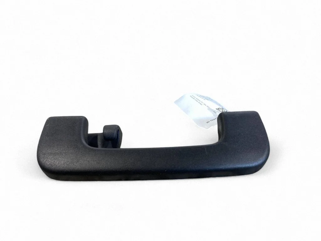 Tagumine lae käepide 8P0857607K