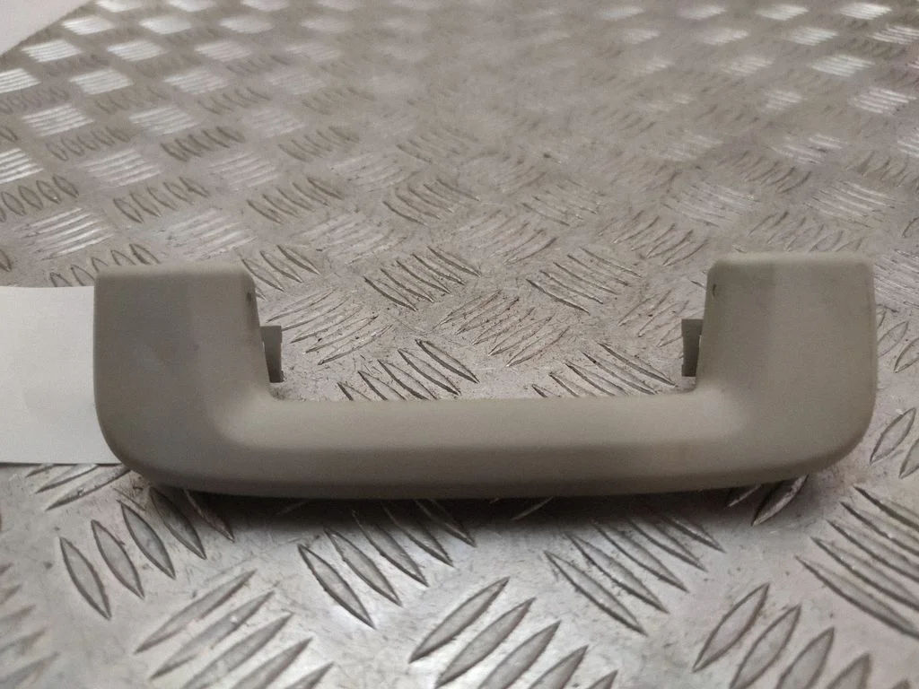 Rear interior roof grab handle 39834464