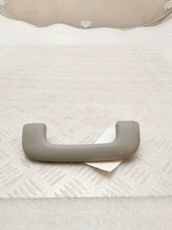 Rear interior roof grab handle 85342D4000