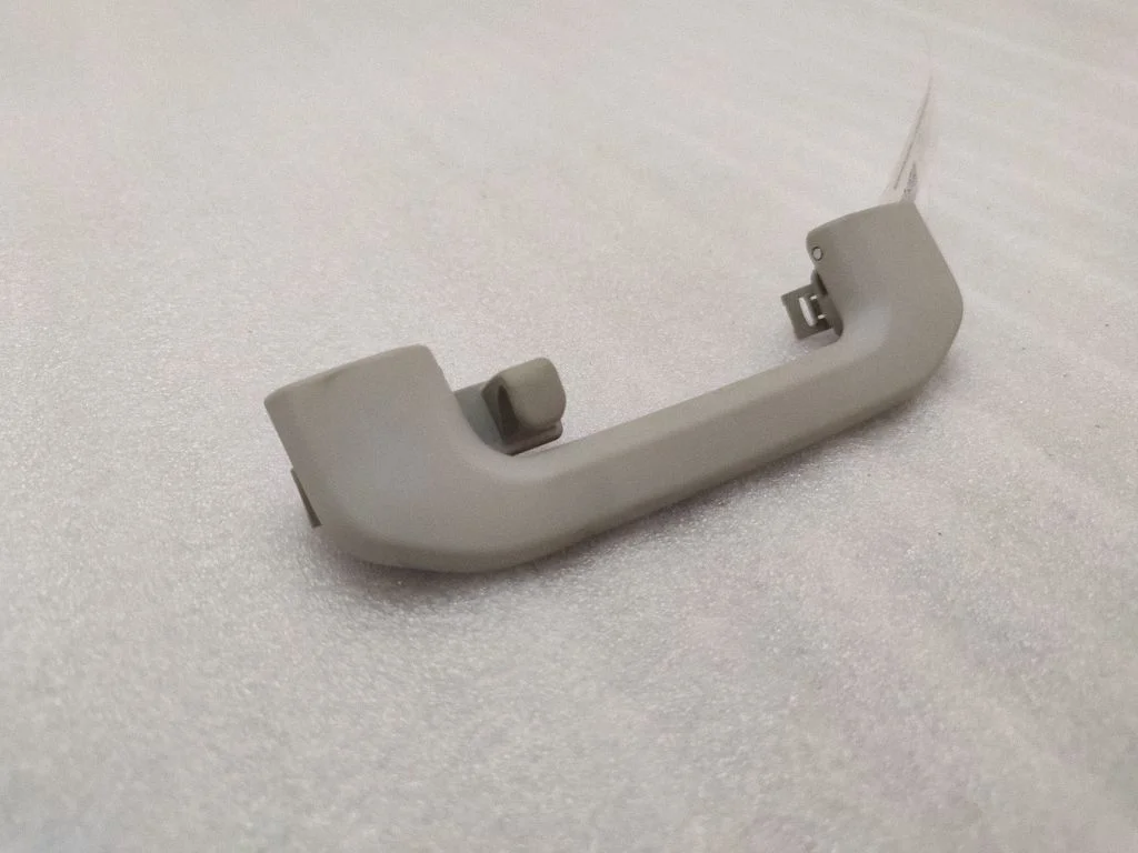 Rear interior roof grab handle