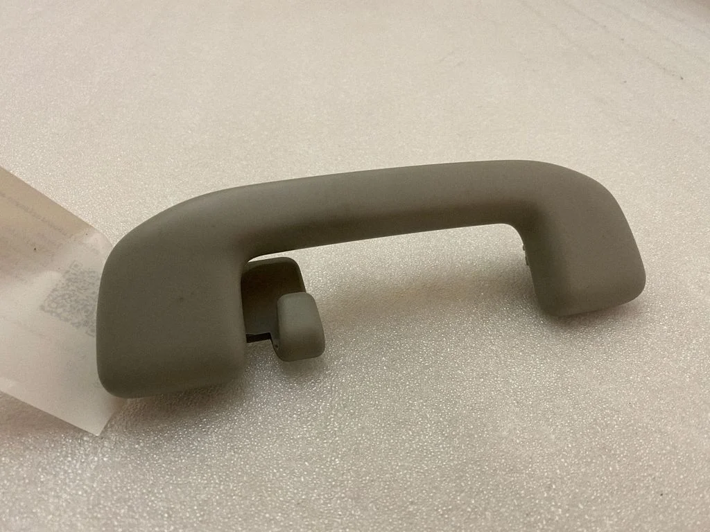 Rear interior roof grab handle – Toyota RAV 4 (XA50) (2018-)