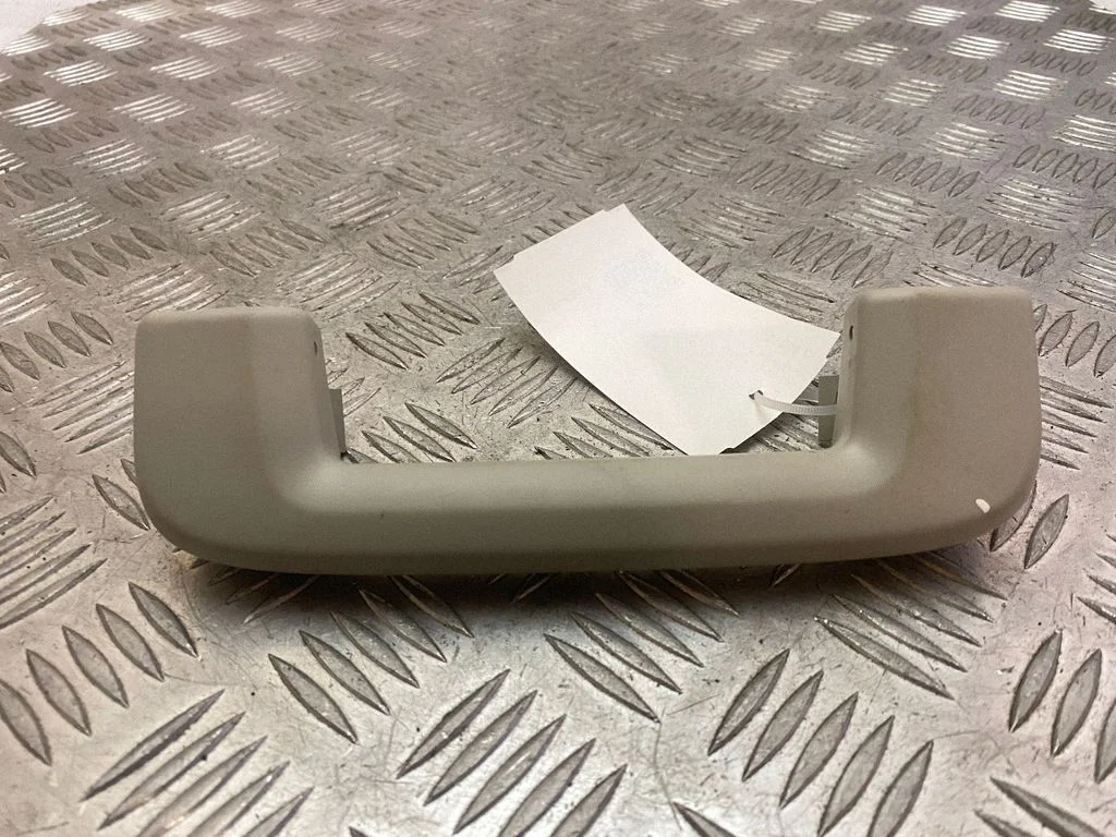 Front interior roof grab handle 39834464
