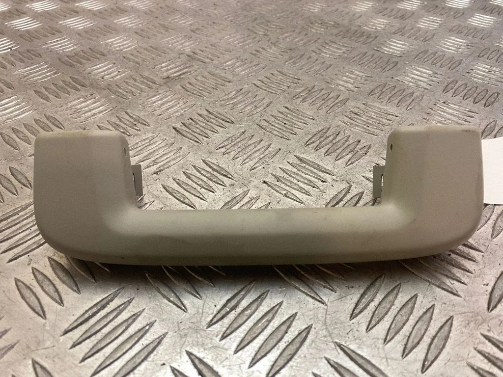 Front interior roof grab handle 39834464