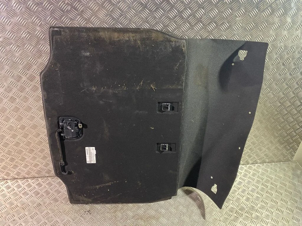 Pagasiruumi vaip A2576800100