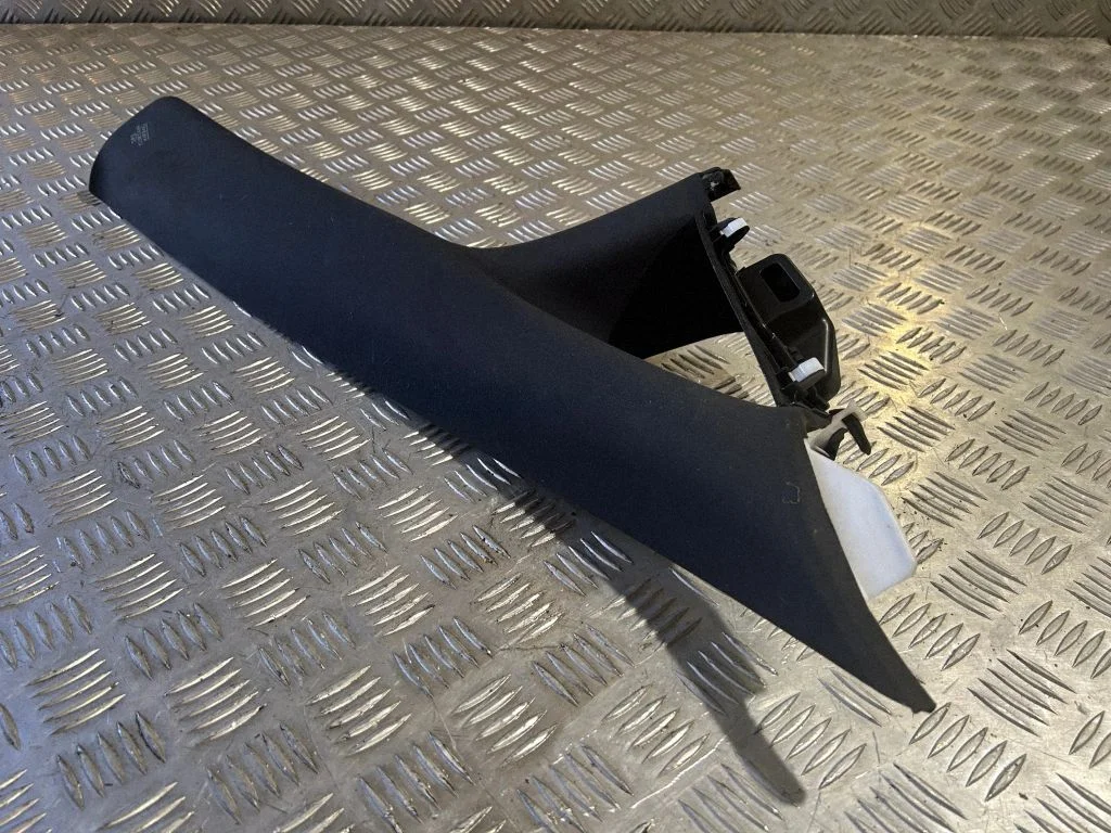 (A) pillar trim – Lexus RX III (2008-2015)