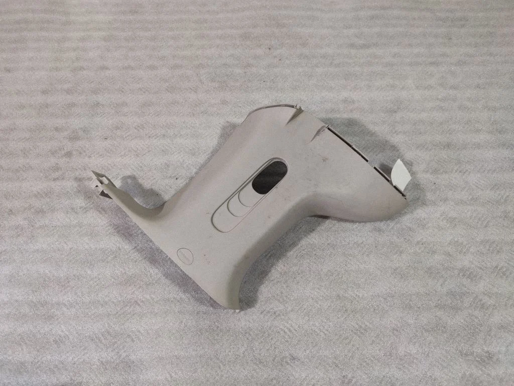(C) pillar trim 5RH64PD2AC