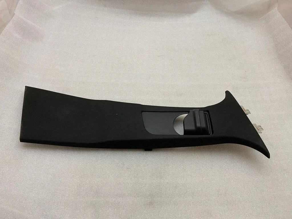 (B) pillar trim (top) – Mercedes-Benz C-Class W205 (2014-2021)